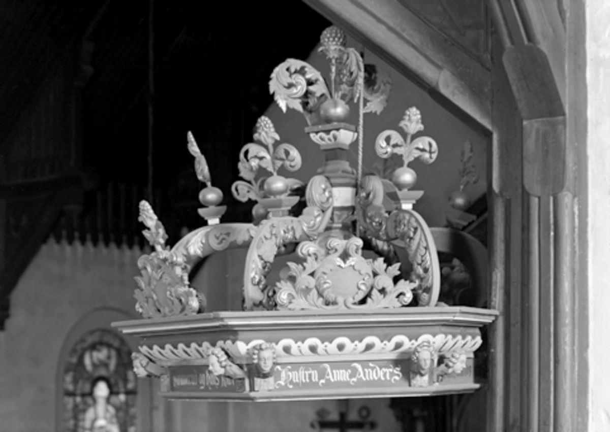 Anno Domkirkeodden, Prekestolhimling, Furnes kirke, Lars Strammerud 1709, akantusskurd,