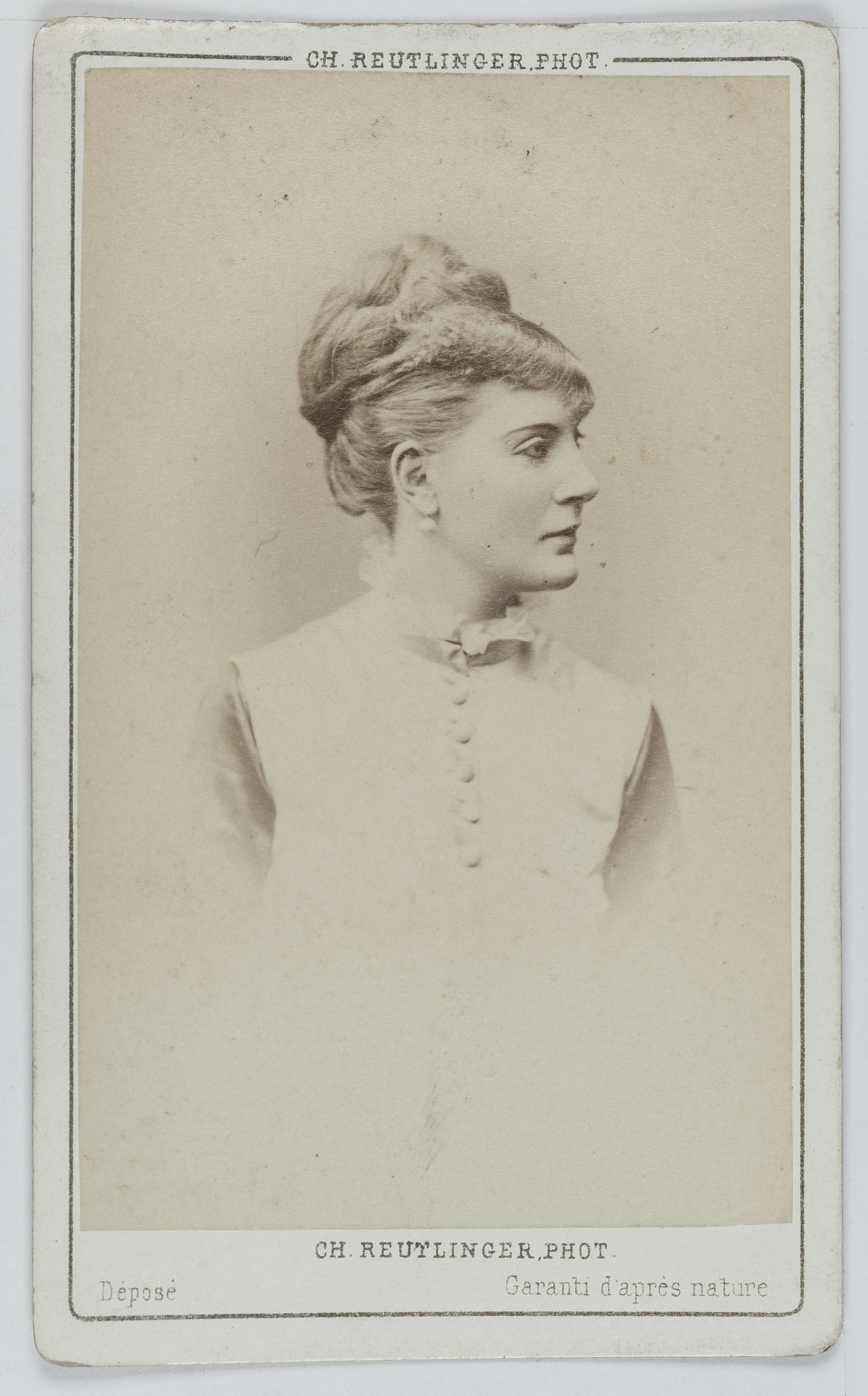 Charles Reutlinger, Portrait de Léontine Rachel, actrice au Théâtre de la Renaissance en 1875.