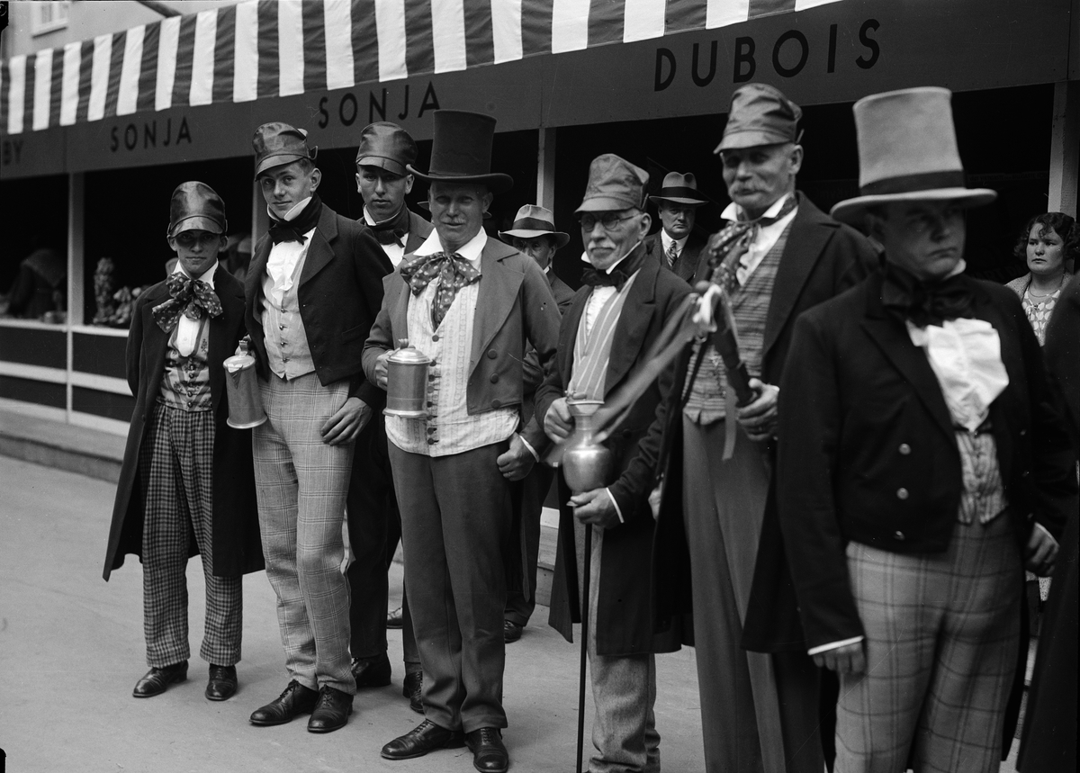 Paul Sandberg, “The master and swell of the craft in the time string costuming constituted a picturesque element in the festivities” when the exhibition of the Upsala Factory and Handcraft Association was inaugurated, the s k sales street on Nedre Slotts"