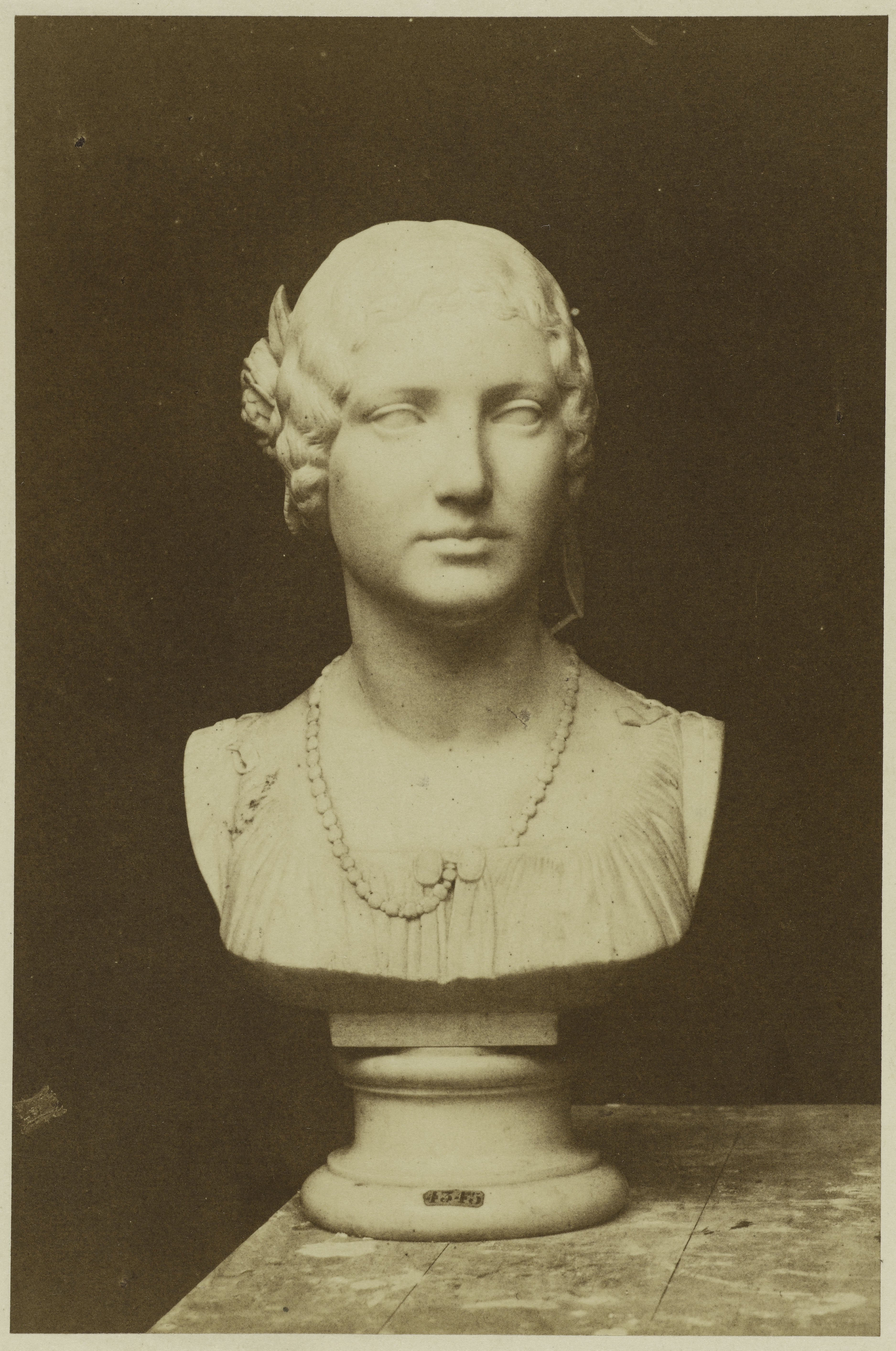 Anonyme, Buste de femme par le sculpteur Georges Diébolt (1816-1861)