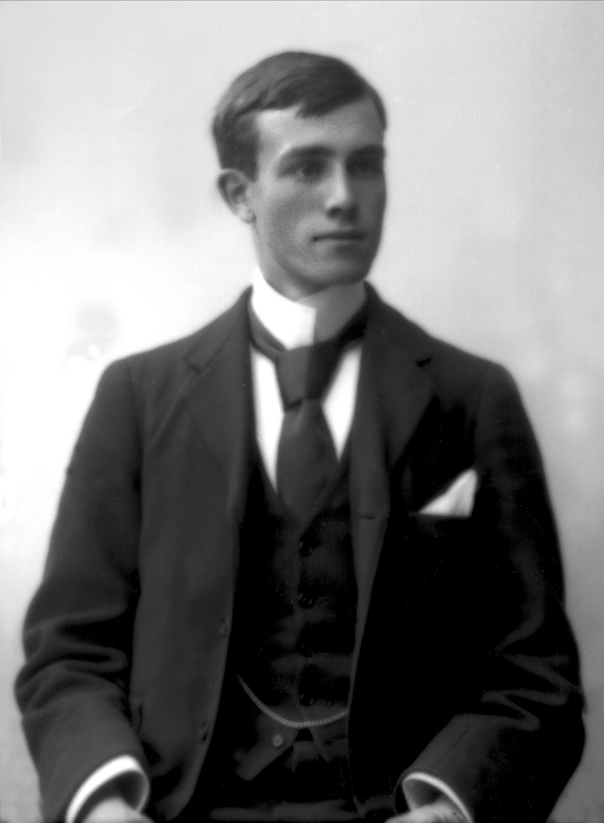 Gustav Borgen, NFB.44379