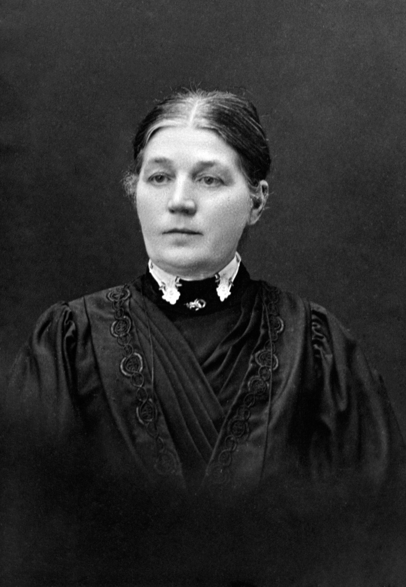 Anno Domkirkeodden, PORTRETT: KRISTINE LIBERG FØDT: 1856, LIBERG