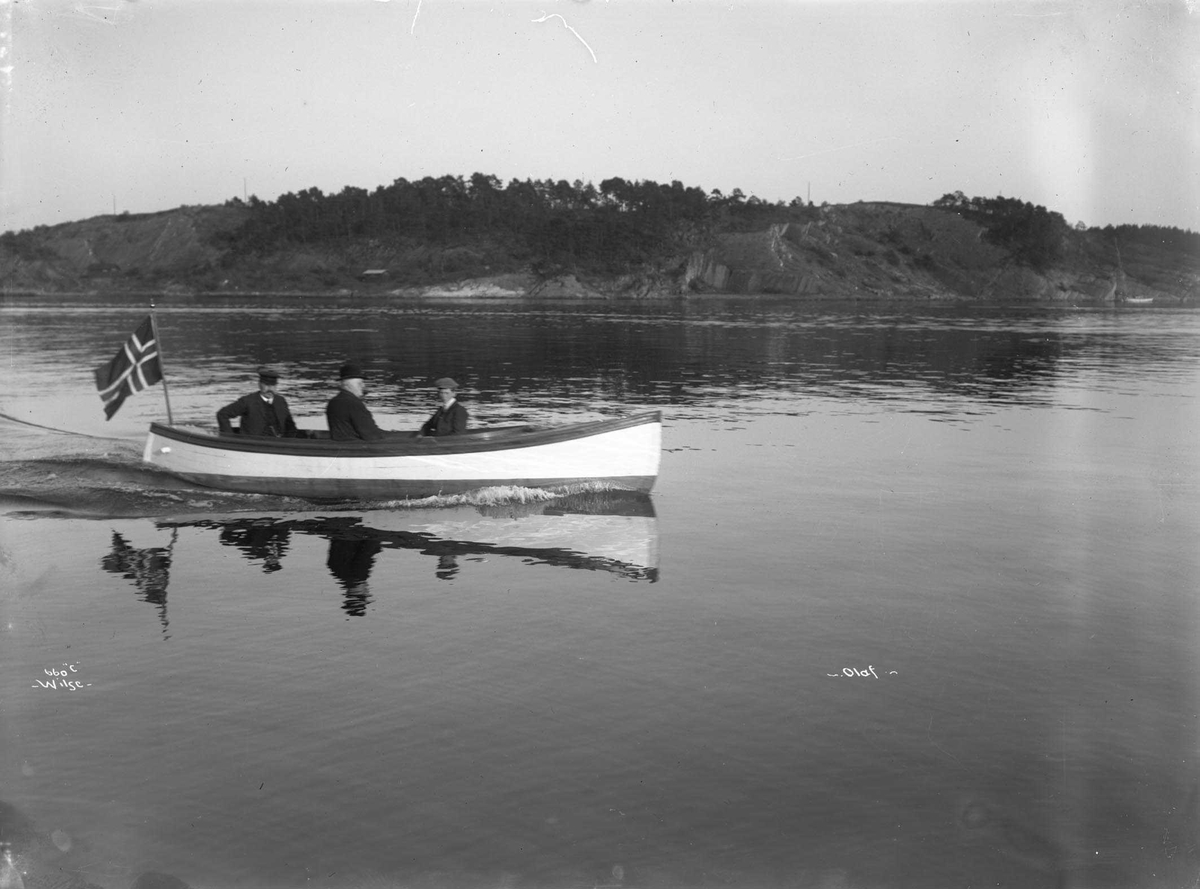 Anders Beer Wilse, Motorbåten Olaf