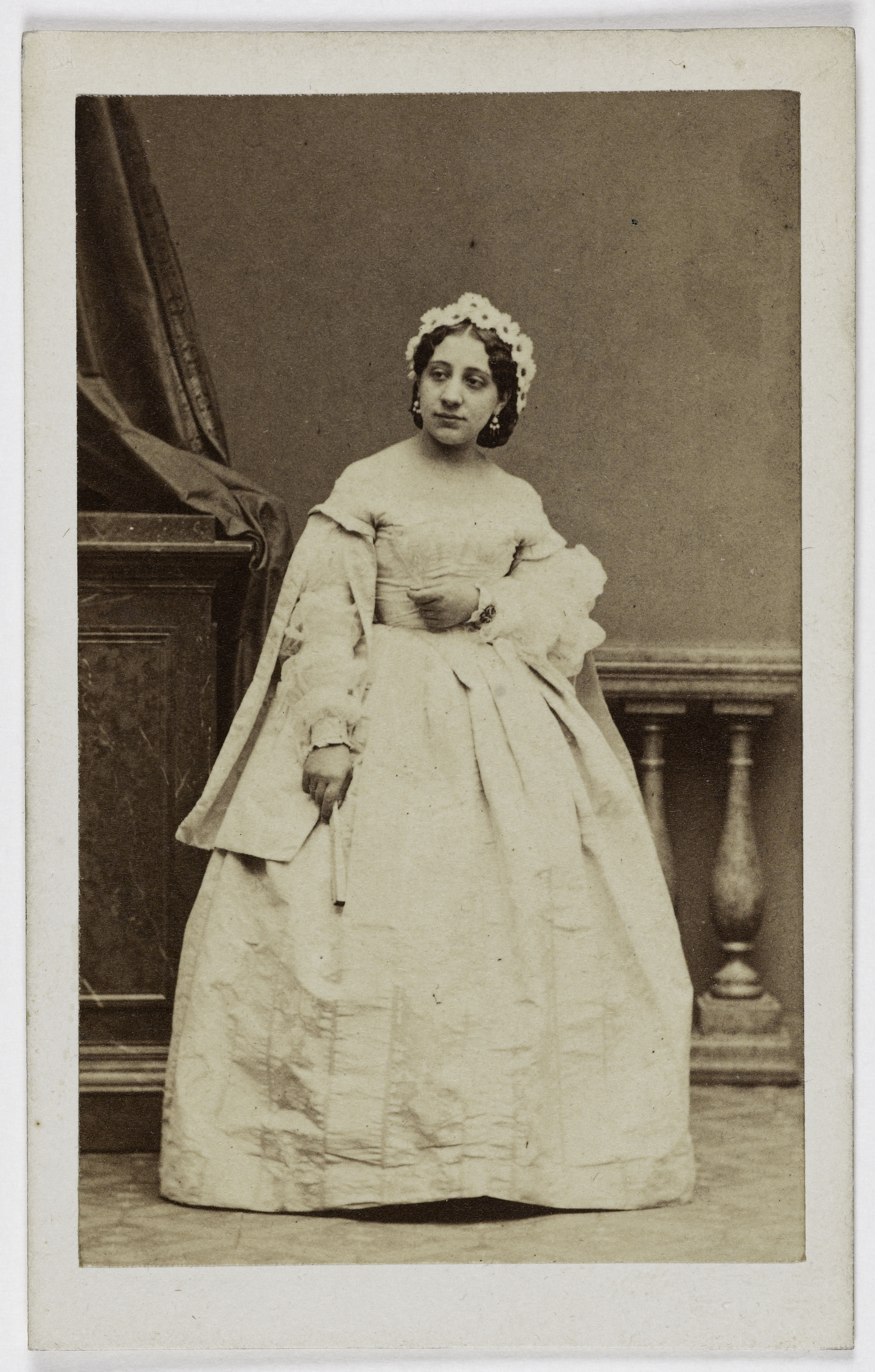 Disderi & Cie, Portrait de Durond (théâtre lyrique)