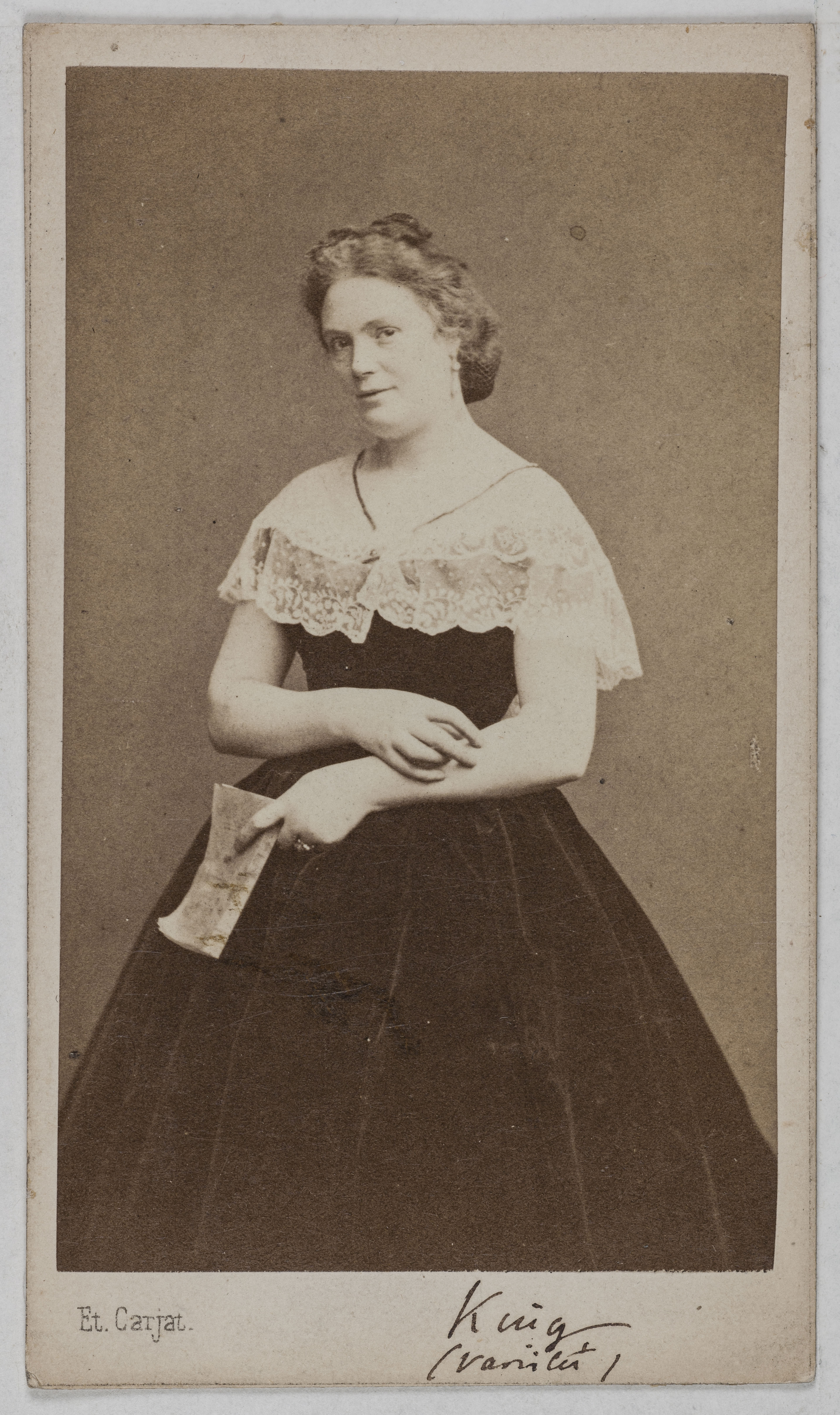 Carjat & Cie, Portrait de King, actrice du Théâtre des Variétés en 1867.