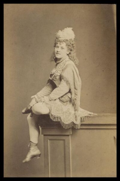 London Stereoscopic and Photographic Company, Guy Little Theatrical Photograph