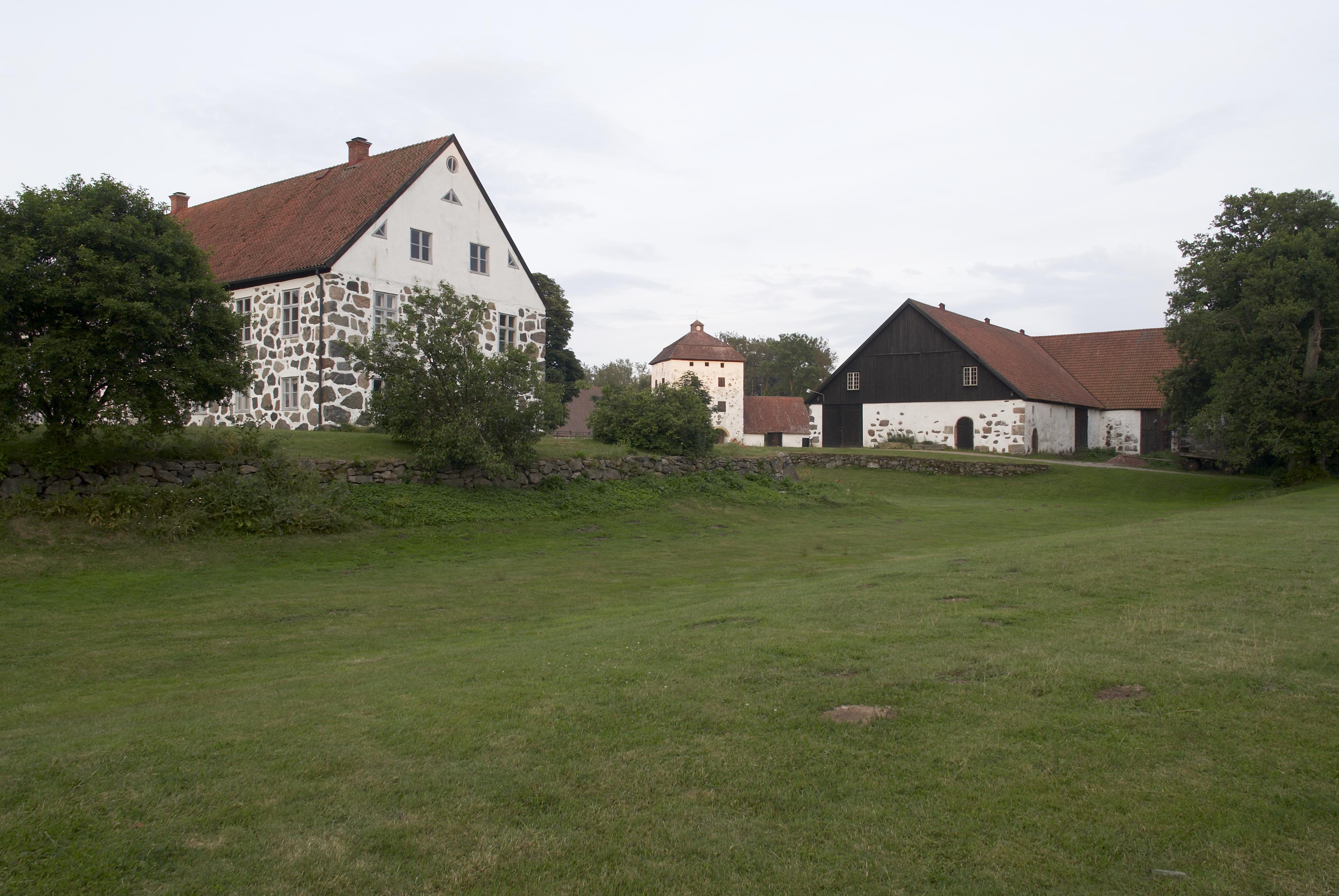 Bengt A Lundberg, Hovdala slott