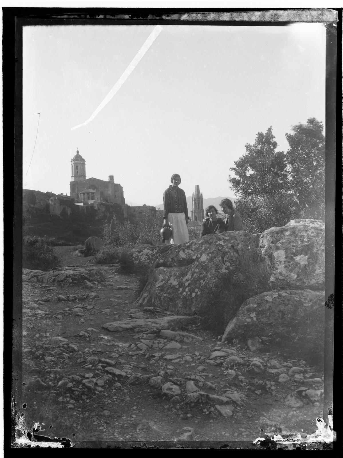 Desconegut, [Portrait in Montjuic]