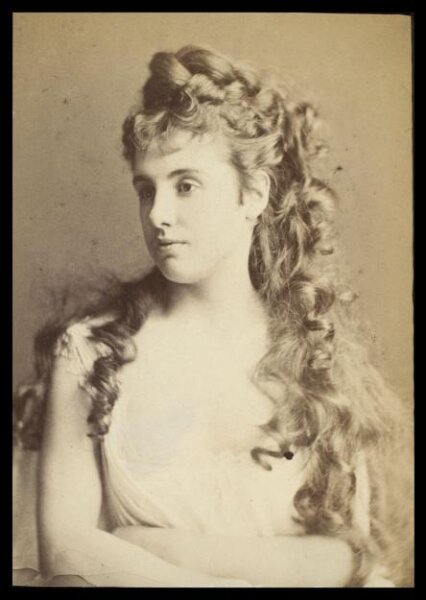 London Stereoscopic and Photographic Company, Guy Little Theatrical Photograph