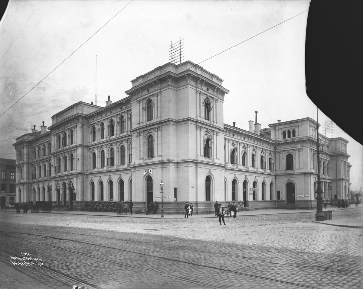 Anders Beer Wilse, Prot: Oslo - Østbanestation begge Fasader 29/8 1904