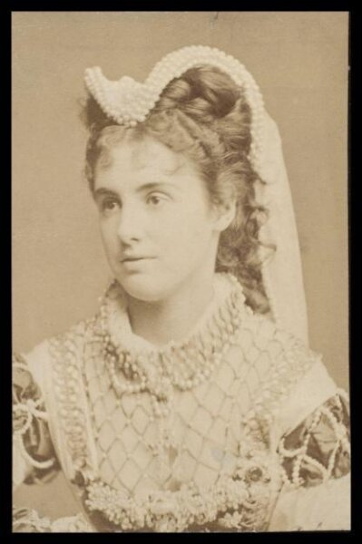 London Stereoscopic and Photographic Company, Guy Little Theatrical Photograph
