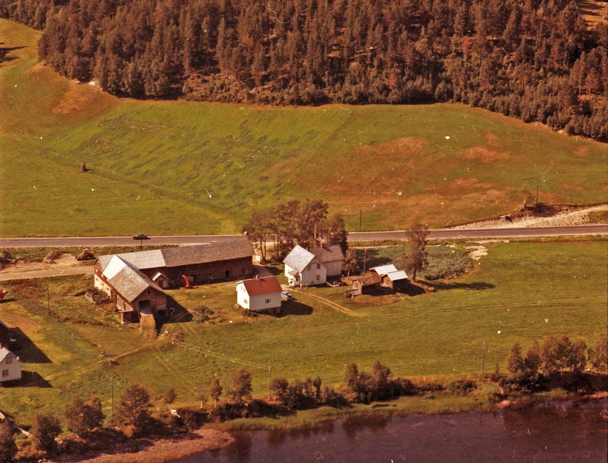 Widerøes Flyveselskap A/S, Gårdsbruk.