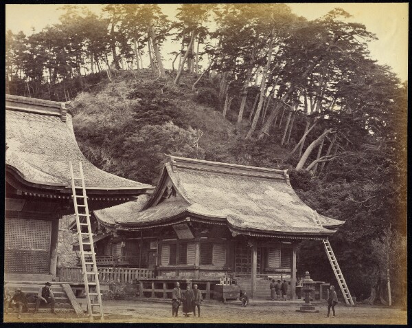 Felice Beato, The Temple of Hatchiman, Kamakura