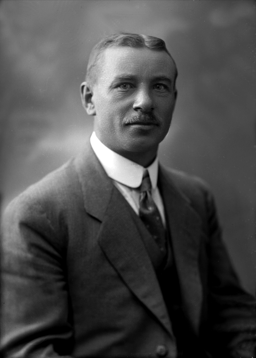 Gustav Borgen, NFB.06242