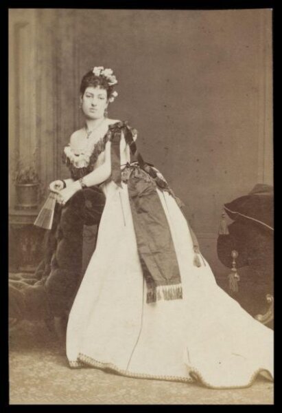 London Stereoscopic and Photographic Company, Guy Little Theatrical Photograph
