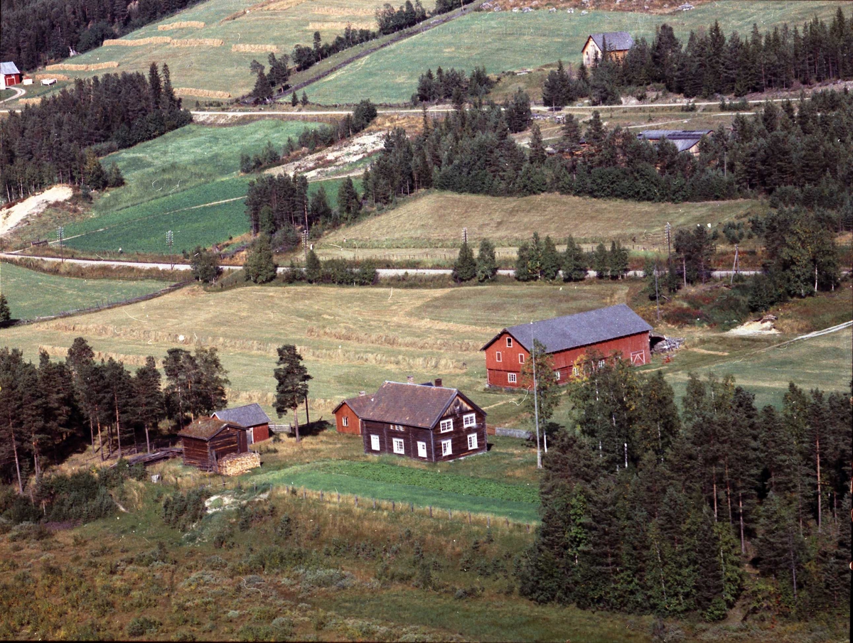Widerøes Flyveselskap A/S, Gårdsbruk.