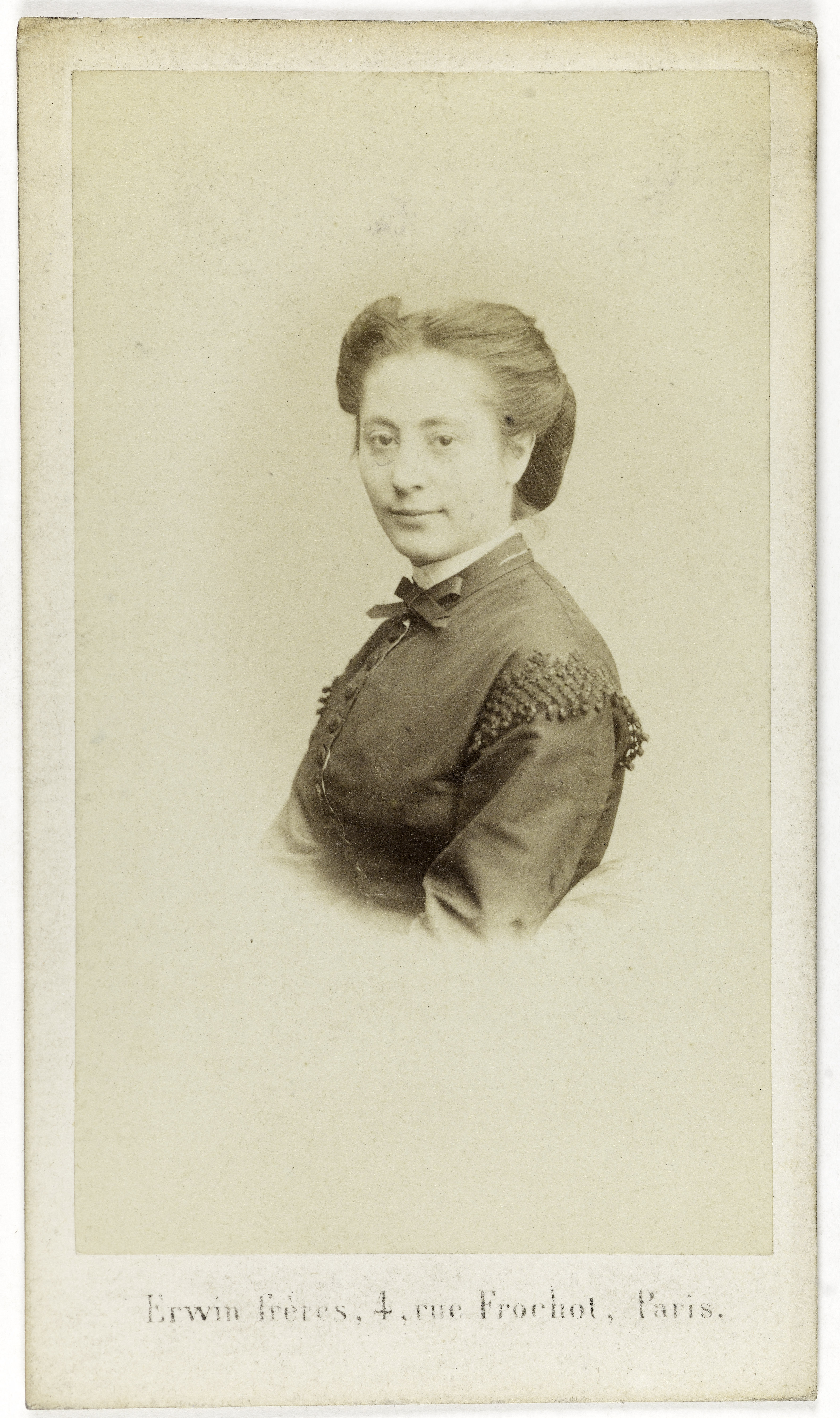 Erwin & Ernest Hanfstaengl, Portrait de Montero, danseuse au Théâtre de Châtelet en 1868 et à l'Opéra Comique.