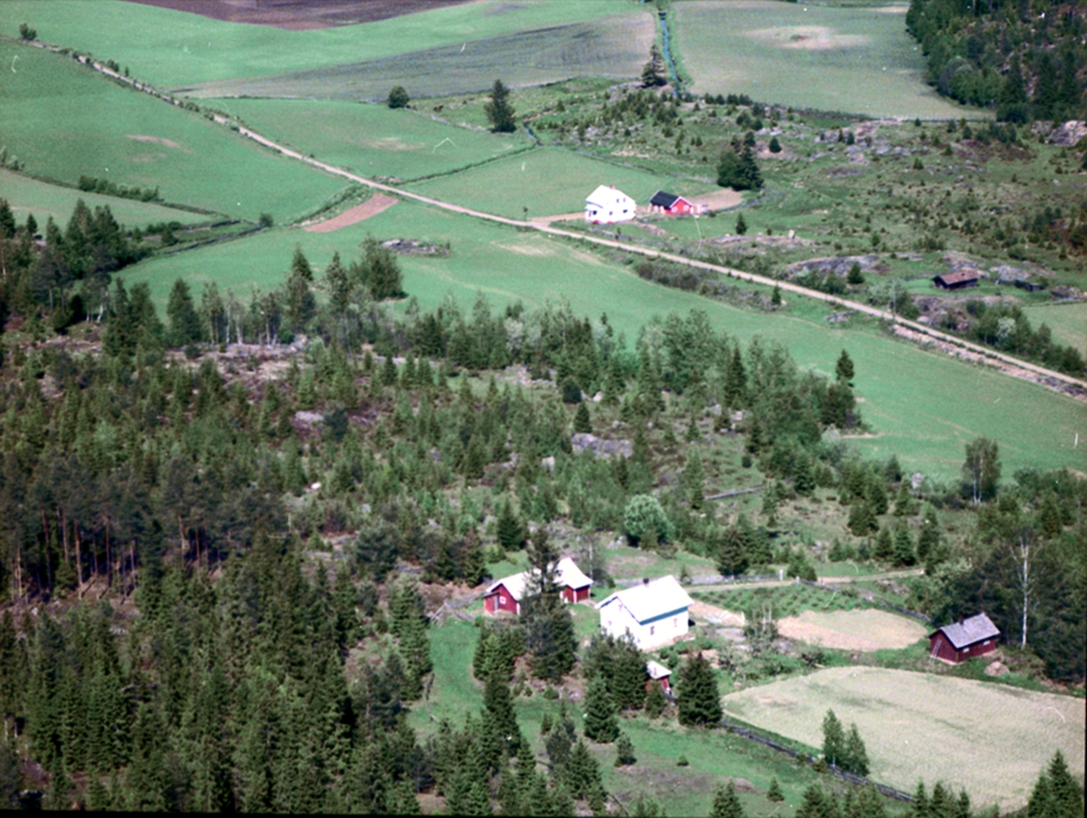 Widerøes Flyveselskap A/S, FLYFOTO STENSRUD 293-9, LIENG 297-2, STANGE