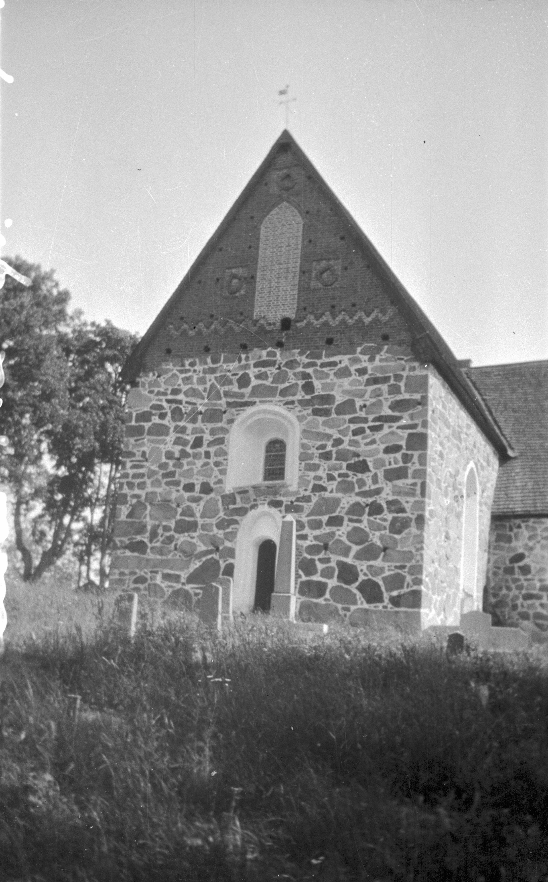 Bertil Berthelson, Frötuna kyrka
