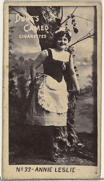 W. Duke, Sons & Co., Card Number 33, Annie Leslie, from the Actors and Actresses series (N145-4) issued by Duke Sons & Co. to promote Cameo Cigarettes