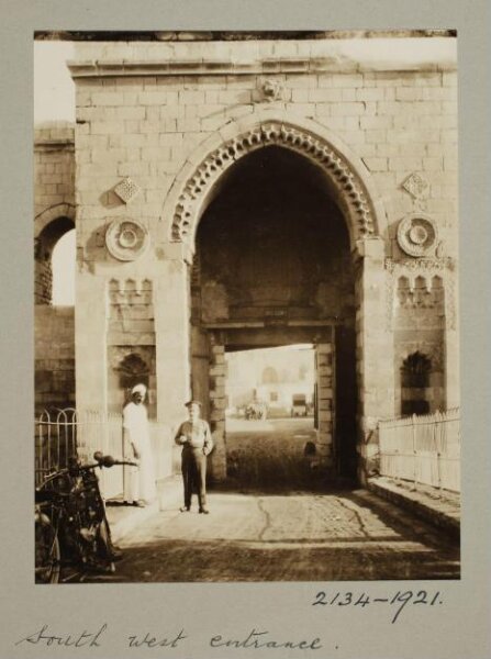 K.A.C. Creswell, Southwest entrance of the mosque of Mamluk Sultan al-Zahir Baybars, Cairo