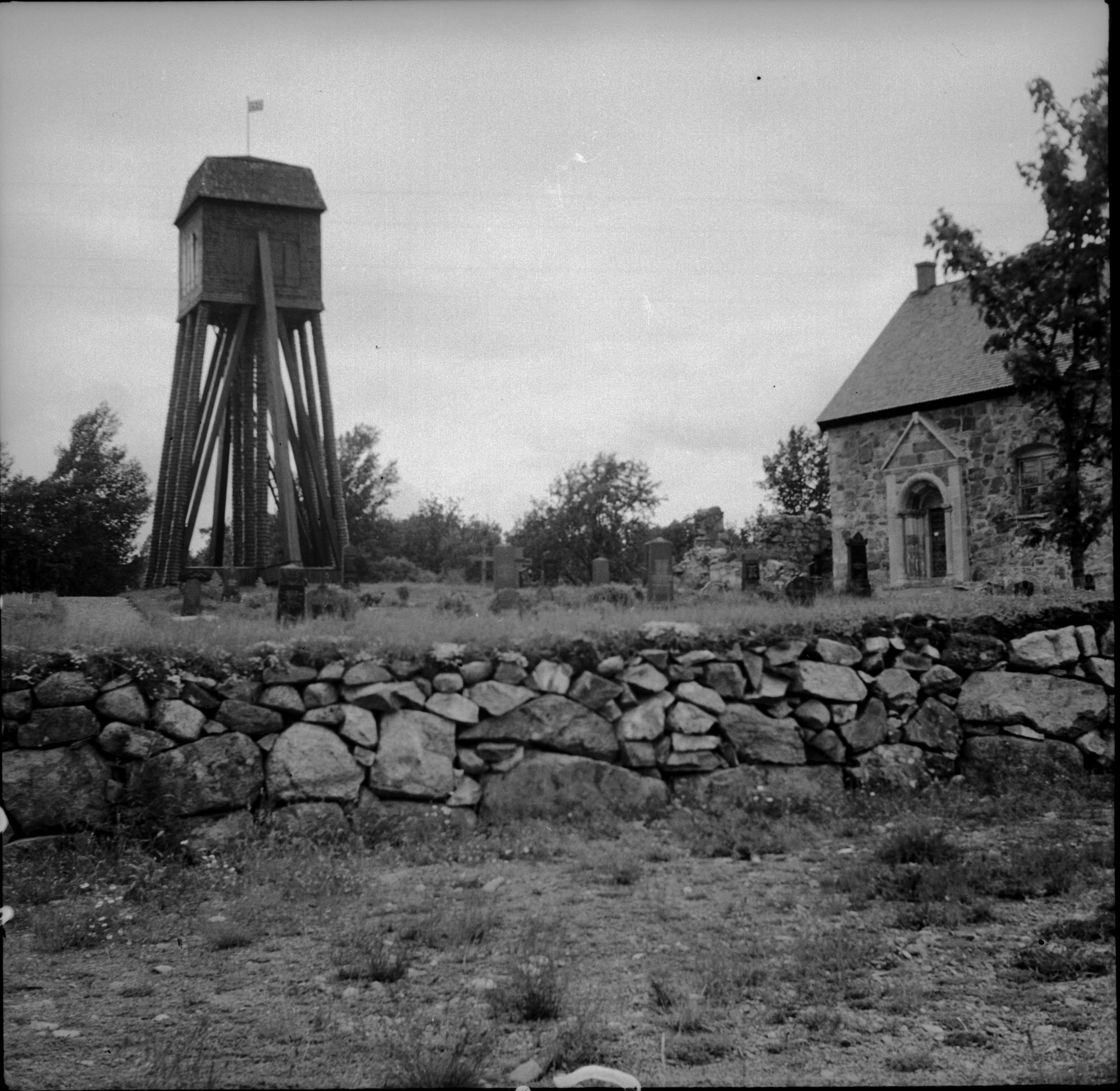 Erik Lundberg, Hjälmseryds gamla kyrka