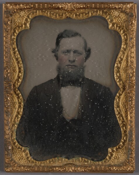 Unknown, [Portrait of a Seated Man with Chin Beard]