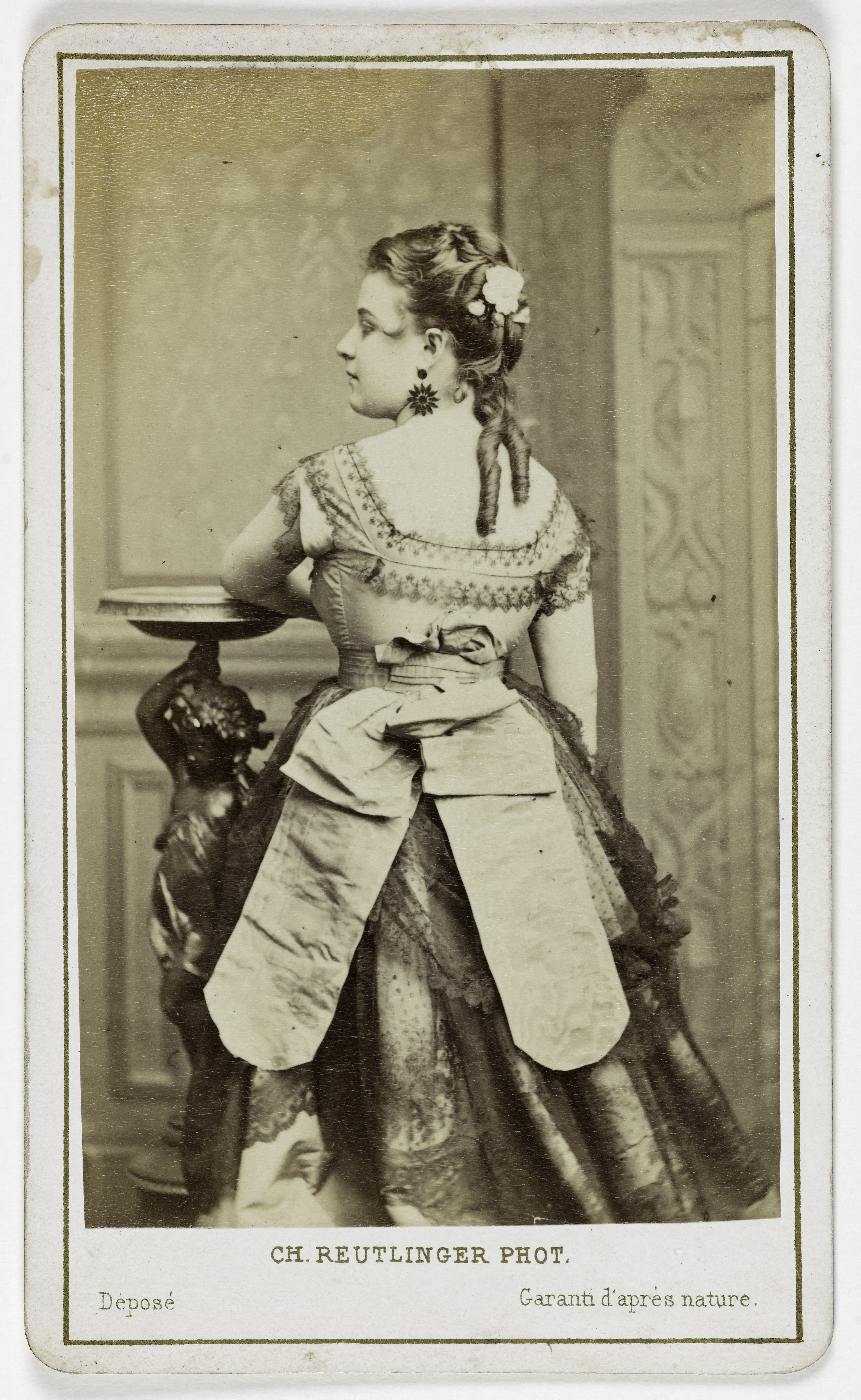 Charles Reutlinger, Portrait de Dubries (actrice)