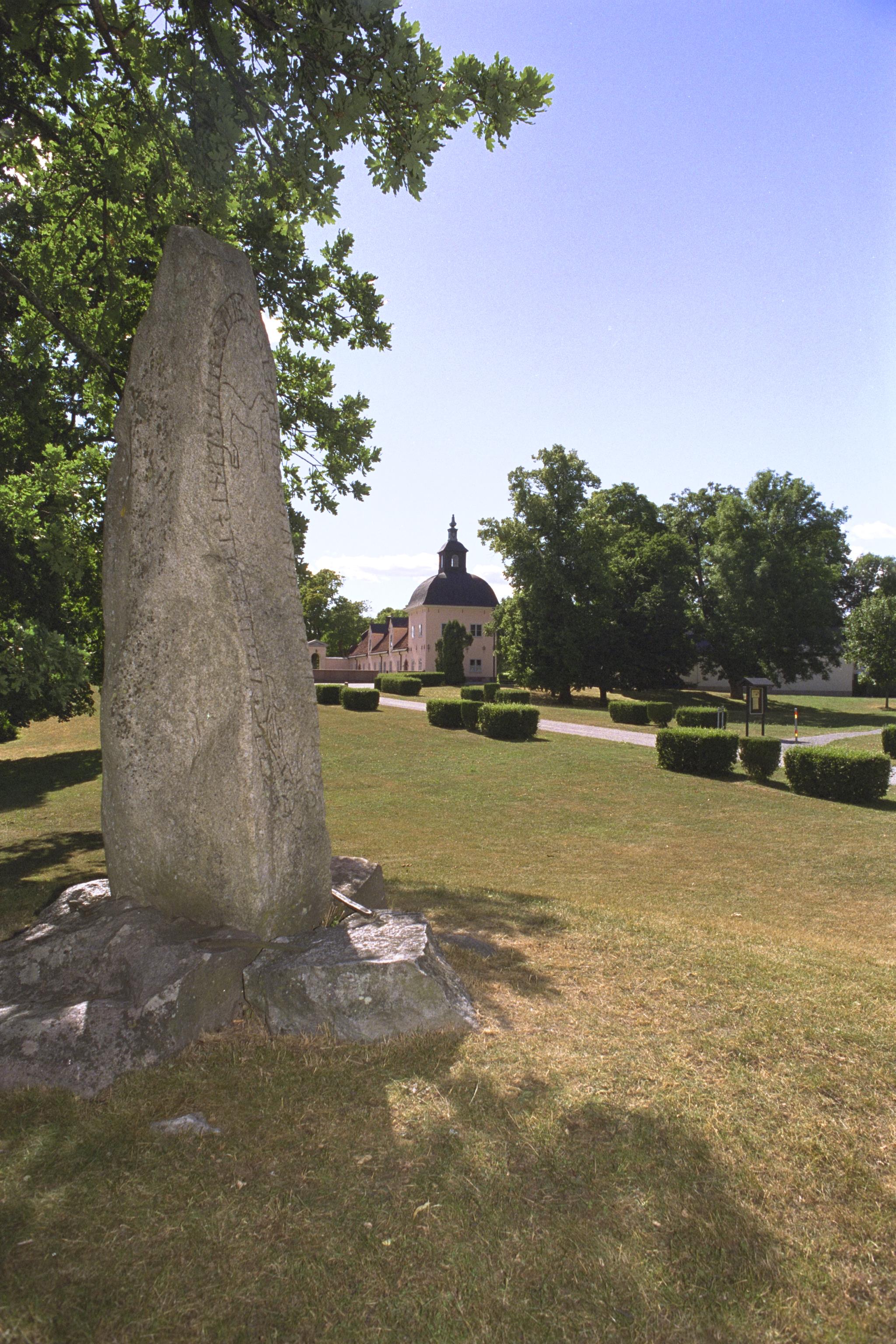 Bengt A Lundberg, Hässelby slott