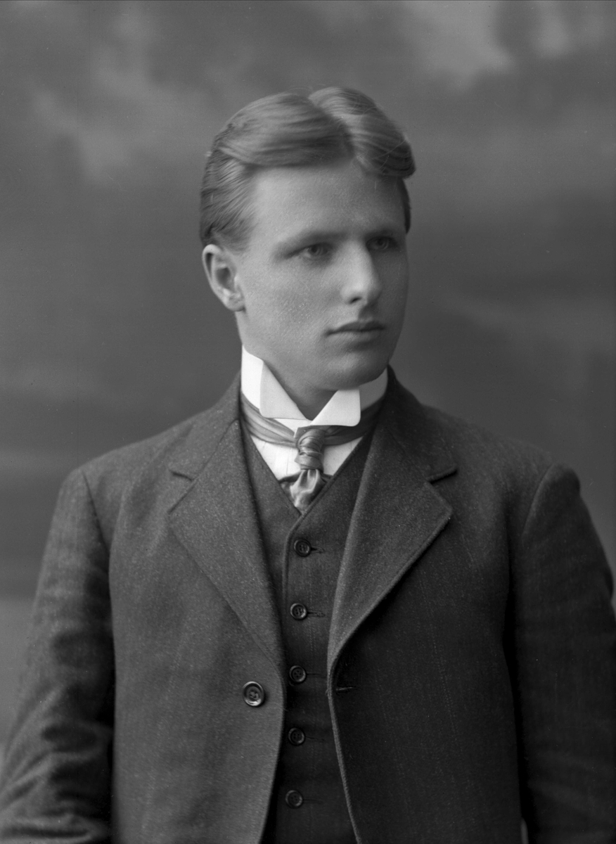 Gustav Borgen, NFB.22343