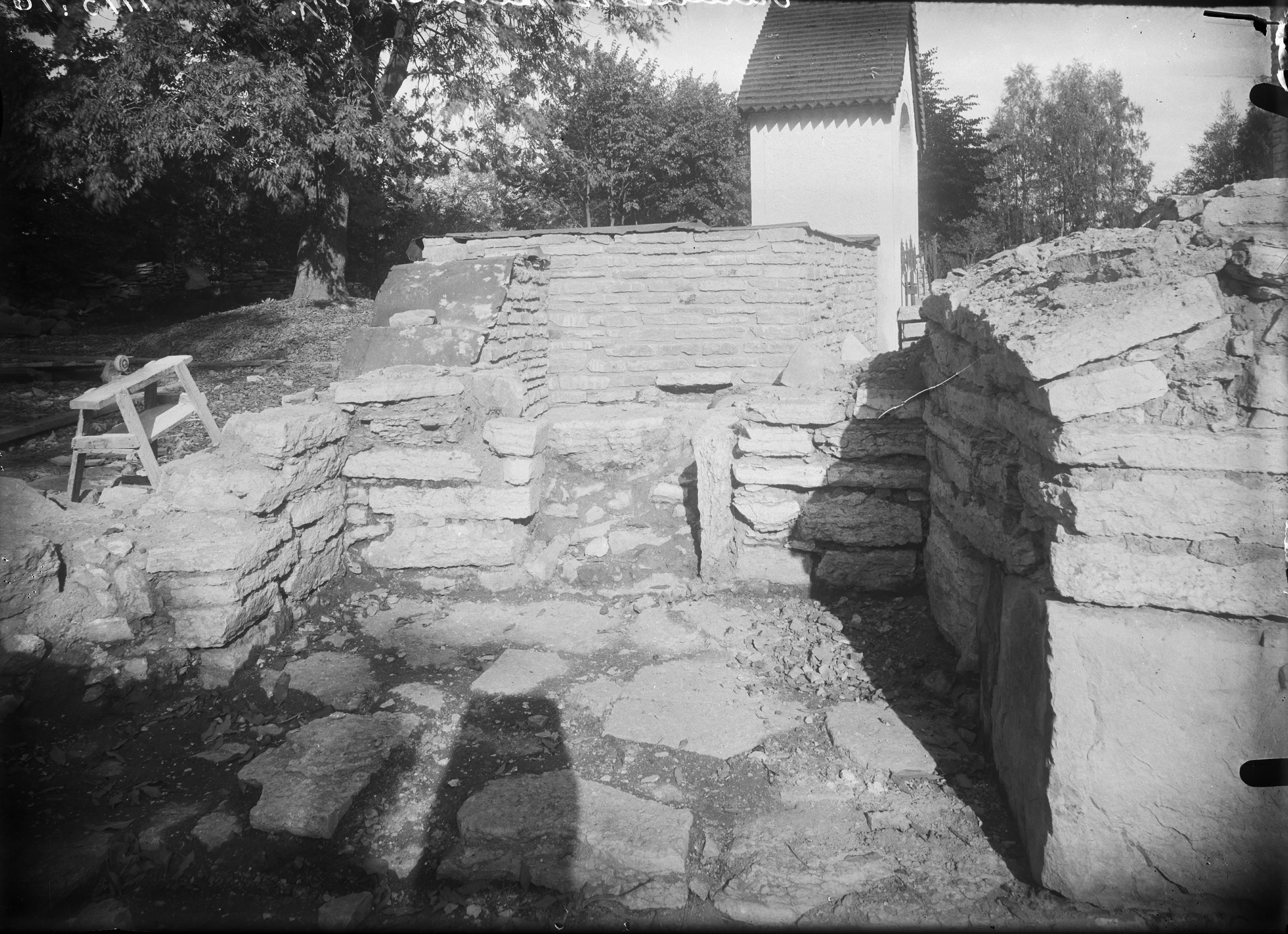 Axel Forssén, Varnhems klosterruin