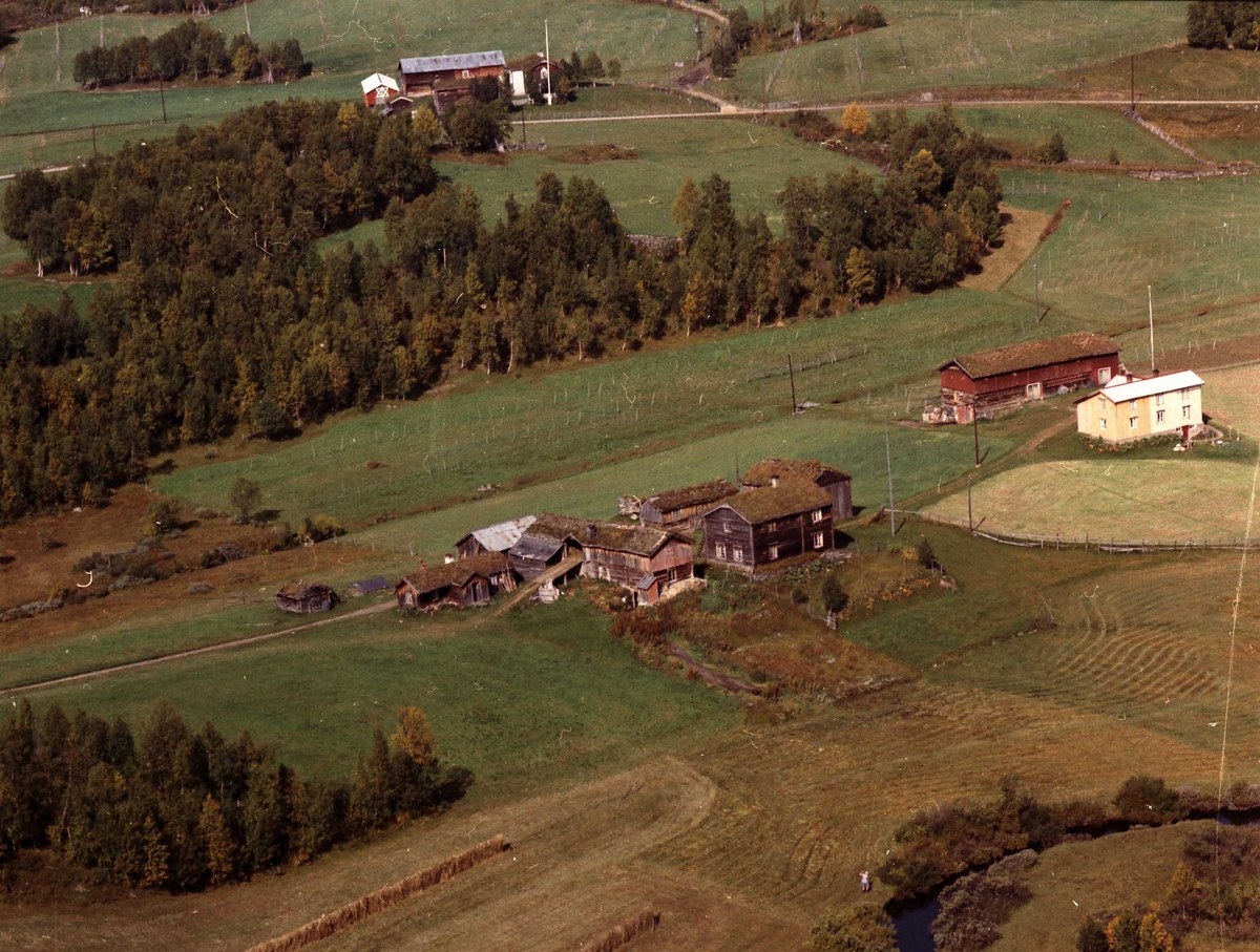 Widerøes Flyveselskap A/S, Gårdsbruk (Berg Søndre).