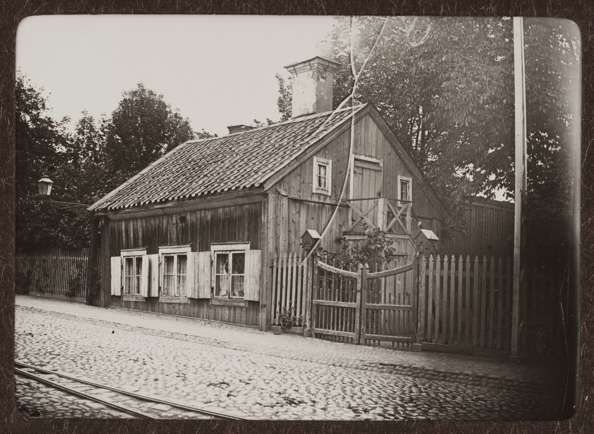 August Fredrik Schagerström, “Upsala. Cottage outside the Black Brook Duty,” Svart", Uppsala 1912