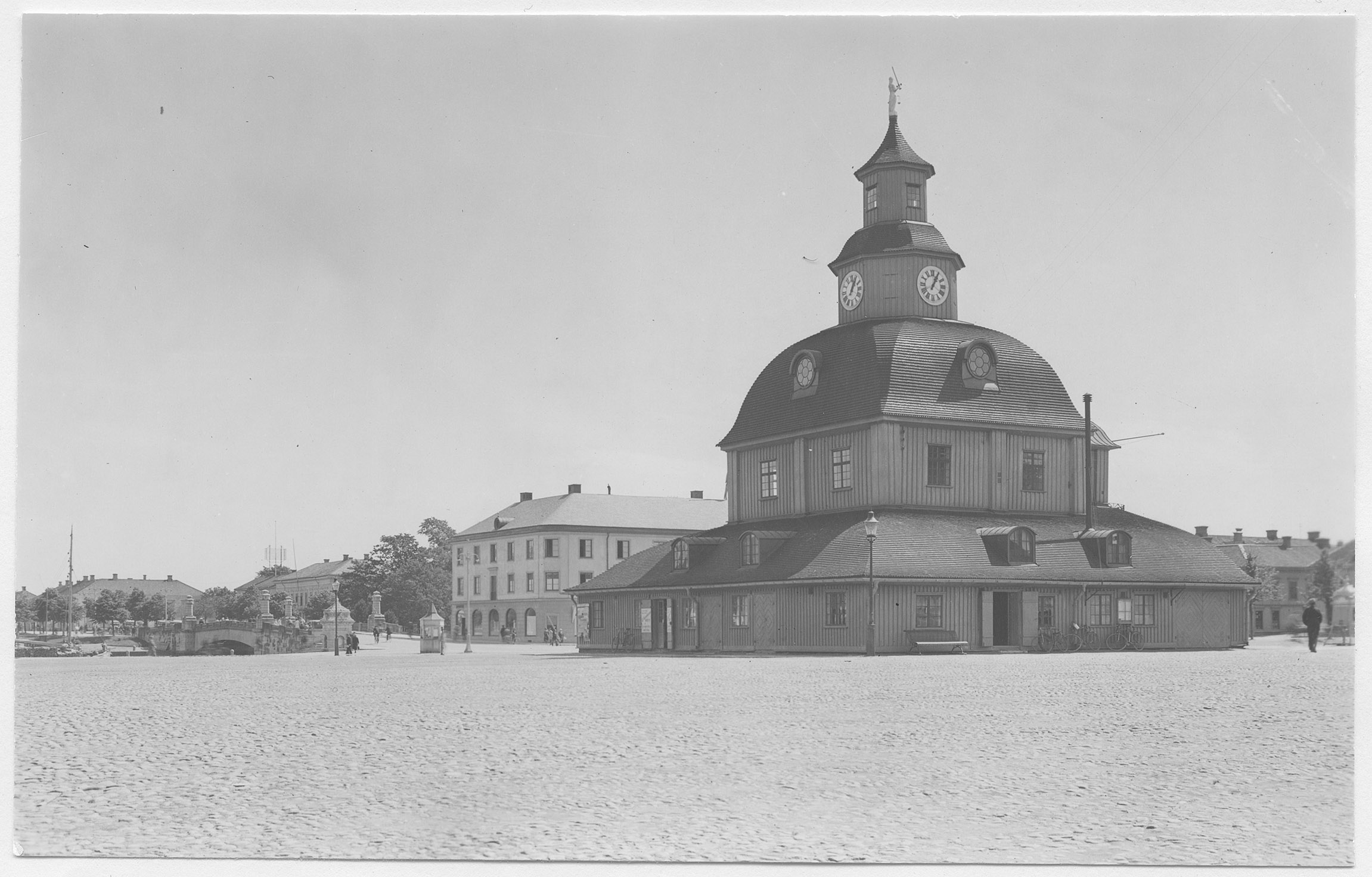 Mårten Sjöbeck, Lidköping, Nya stadens torg, Gamla rådhuset