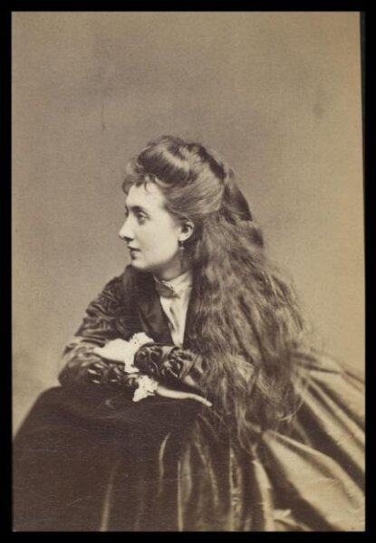 London Stereoscopic and Photographic Company, Guy Little Theatrical Photograph