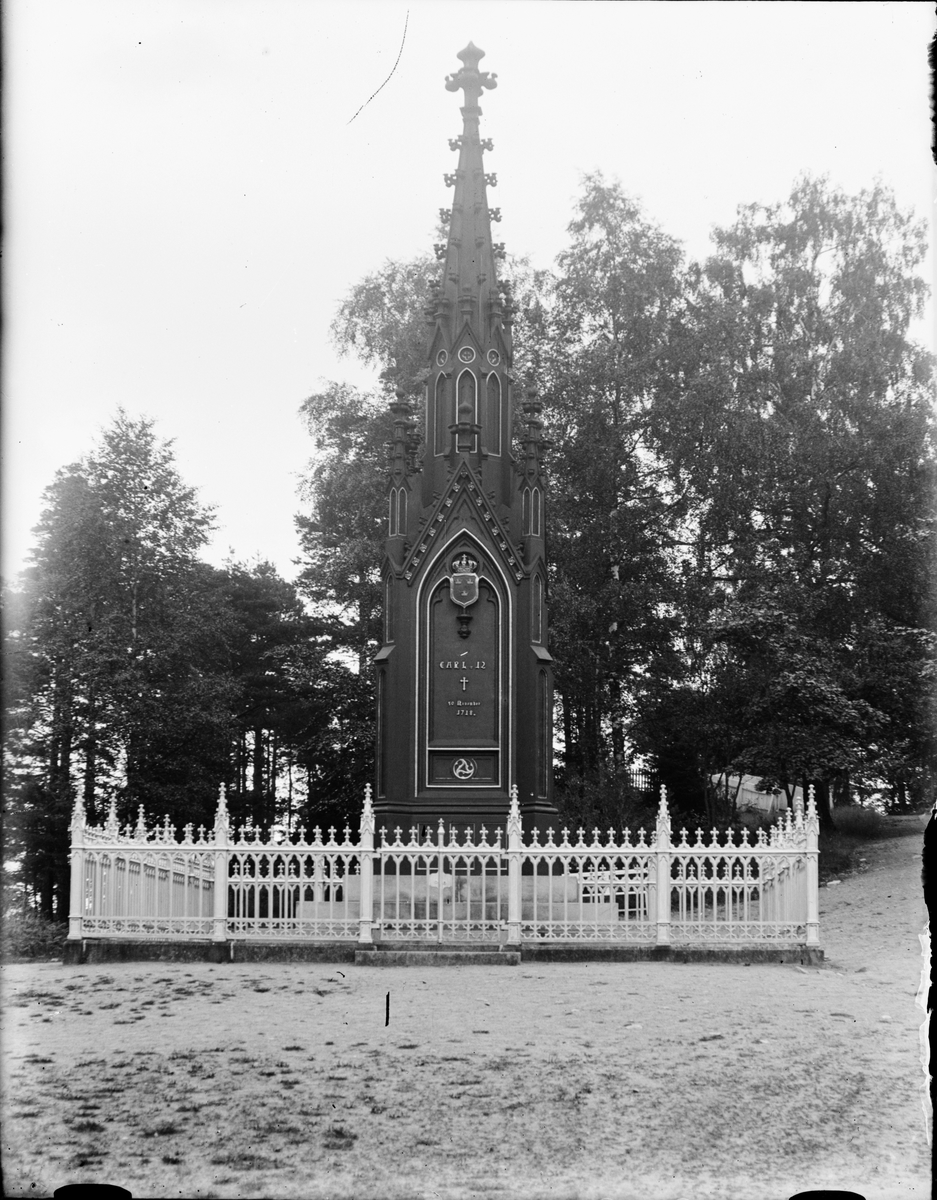 Skötsner-Edhlund, Karl XII-monumentet vid Fredrikstens fästning, Halden, Norge