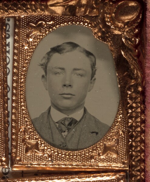 Unknown, [Portrait of a young boy]