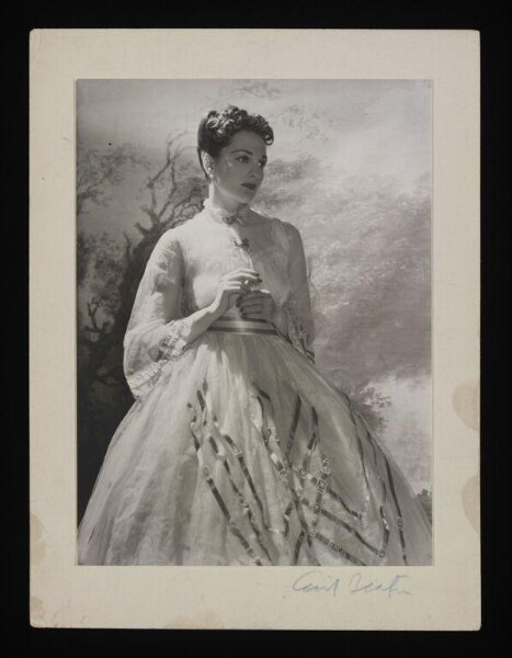 Beaton, Cecil (Sir), Coral Browne