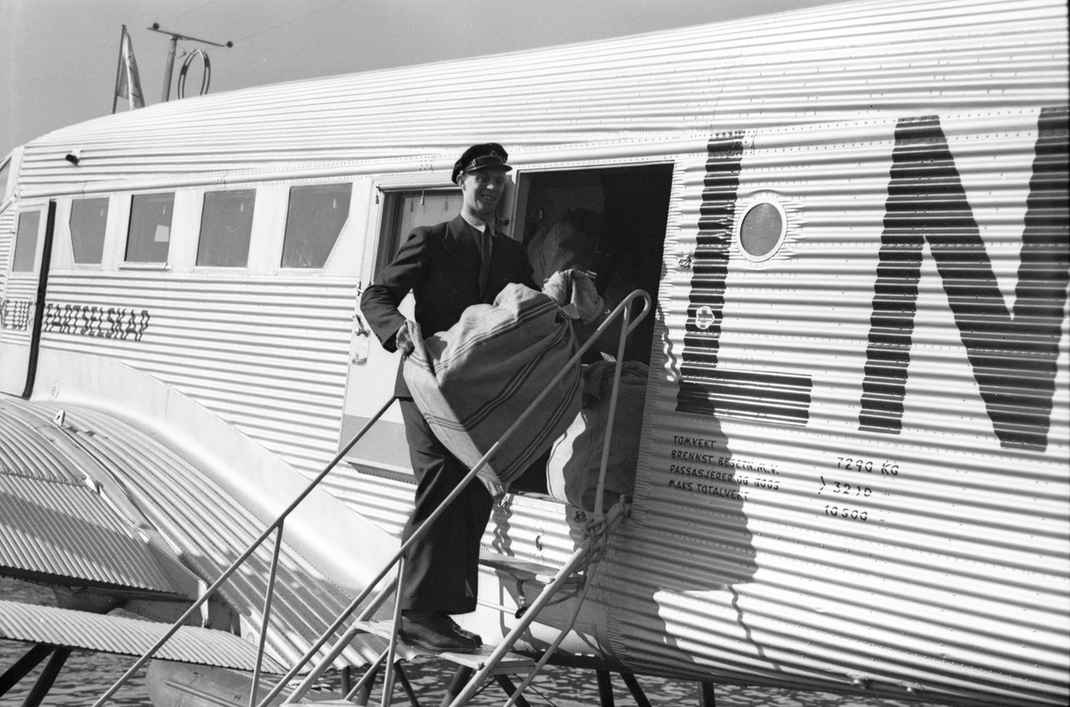 Anders Beer Wilse, Prot: Postflyvning fra Fornebo