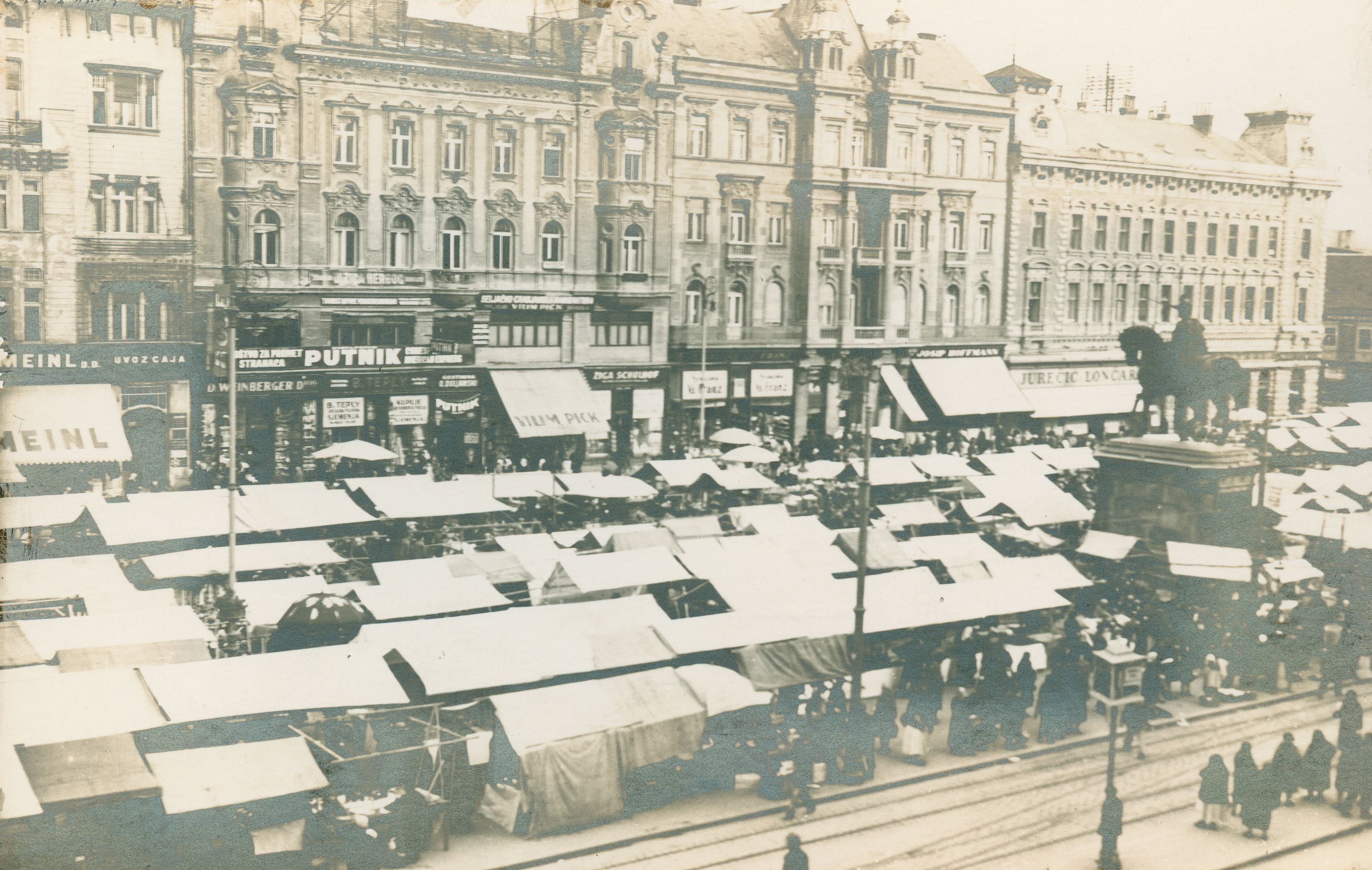 Vladimir Horvat, Zagreb - Trg bana Jelačića