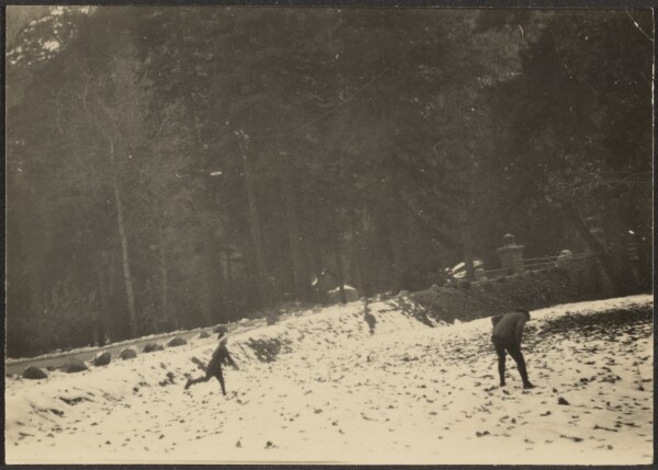 Louis Fleckenstein, [Figures in Snow]