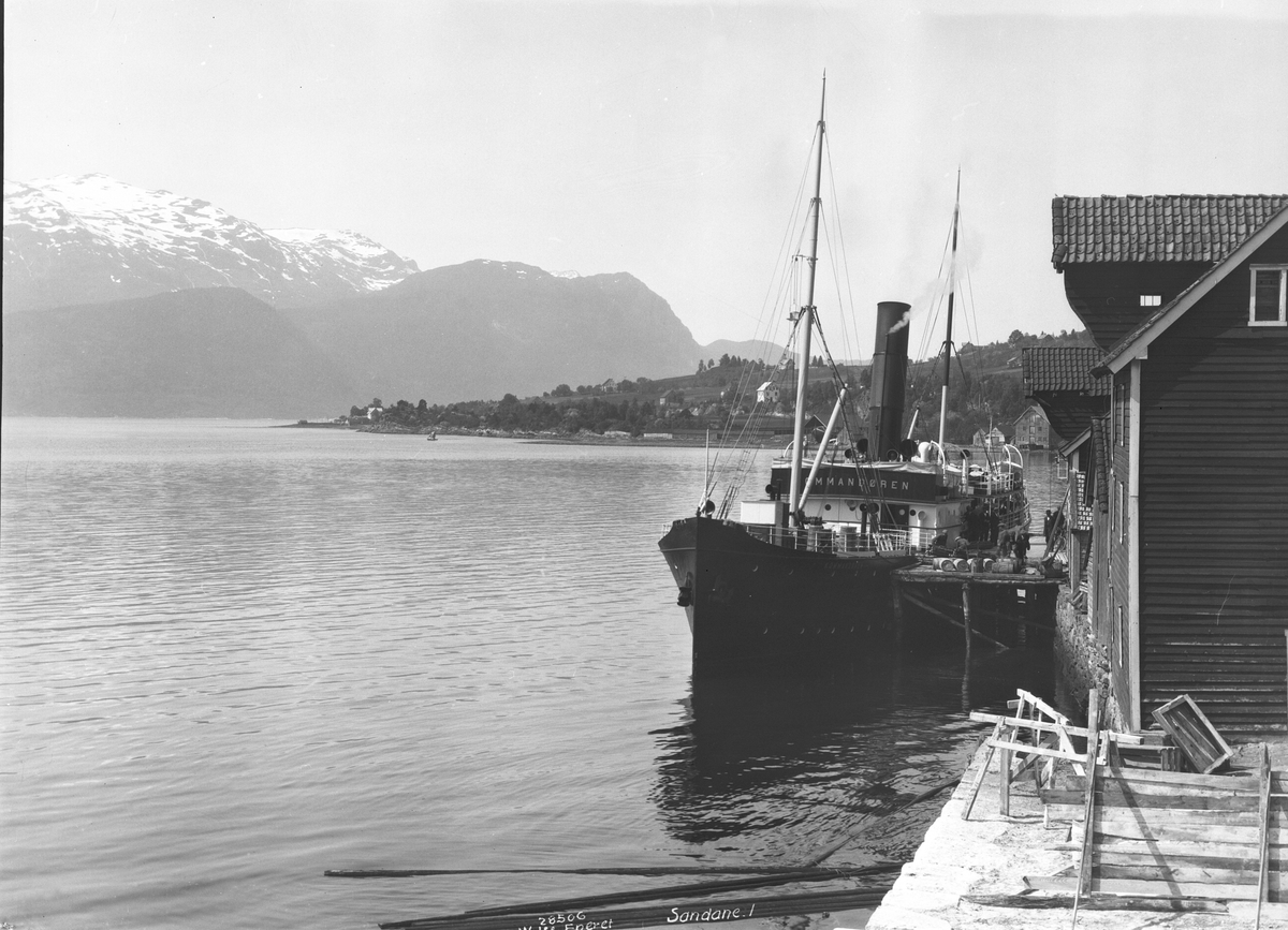 Anders Beer Wilse, Prot: Vestlandsfjordene - Sandane, dampskibsbryggen
