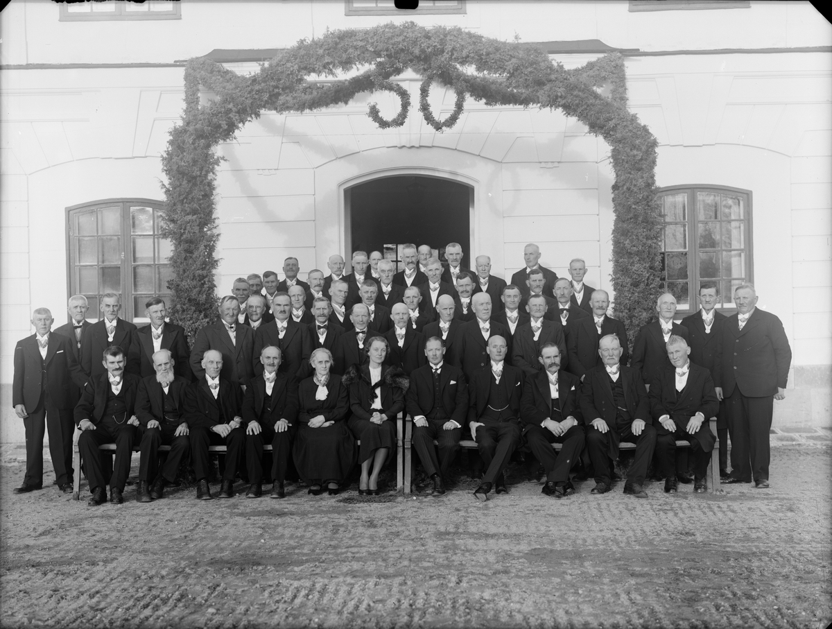 Skötsner-Edhlund, Friherre Carl Beck-Friis fyller 50 år, Hargs herrgård, Uppland 1936
