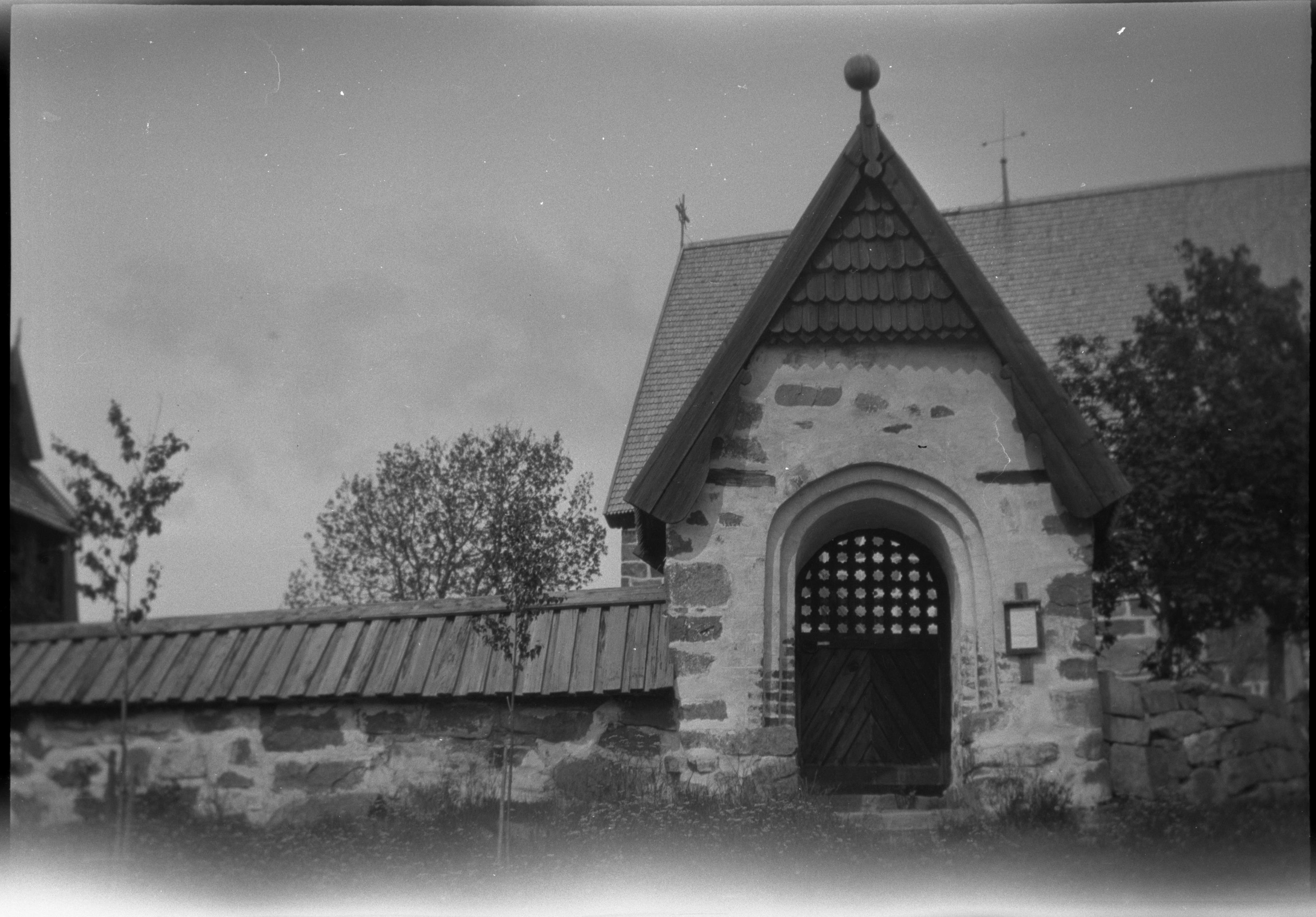 Berit Wallenberg, Trönö gamla kyrka