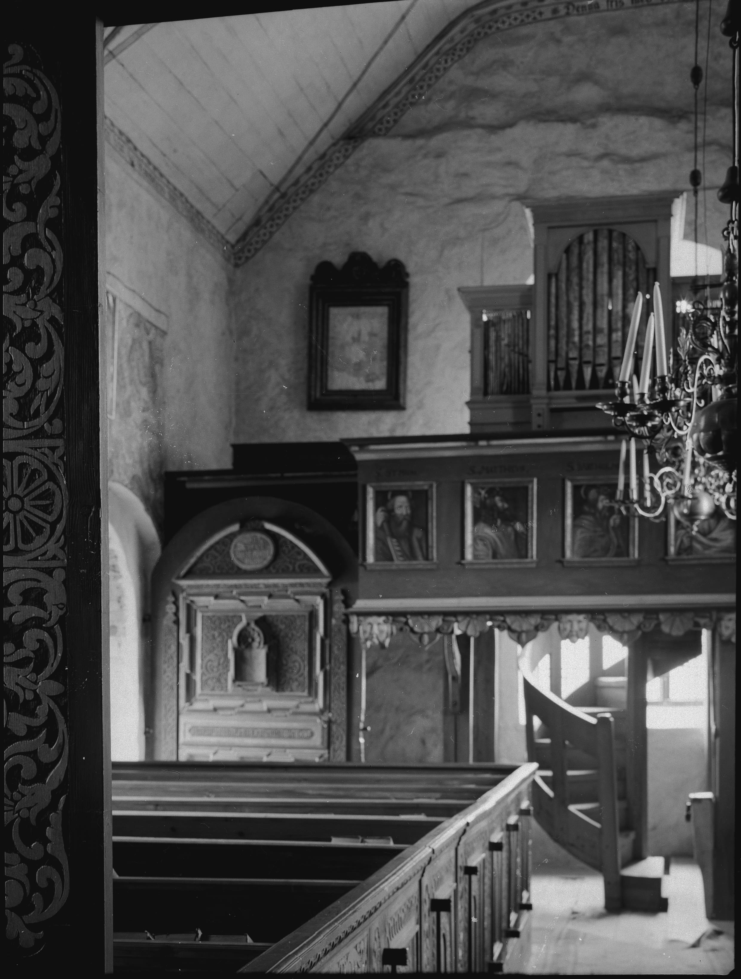 Iwar Anderson, Ragunda gamla kyrka