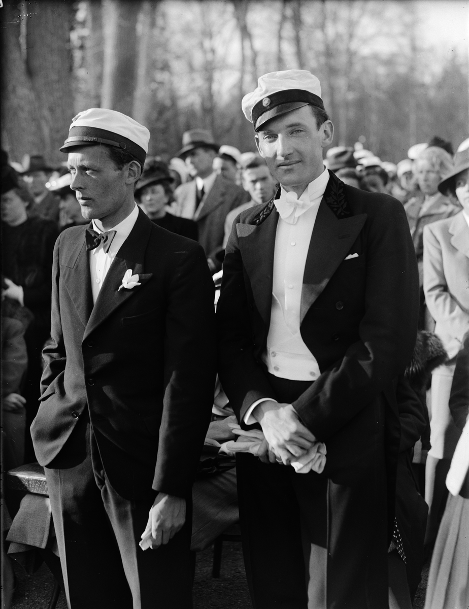 Paul Sandberg, “The Spring Feast in Upsala Nordic emphasized” - Students in the Botanical Garden, Uppsala 1942