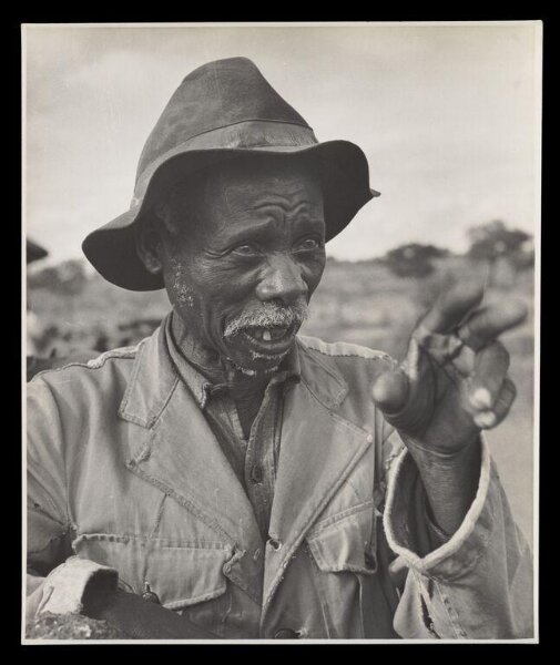 Hardy, Bert, Rights and Wrongs SERETSE KHAMA