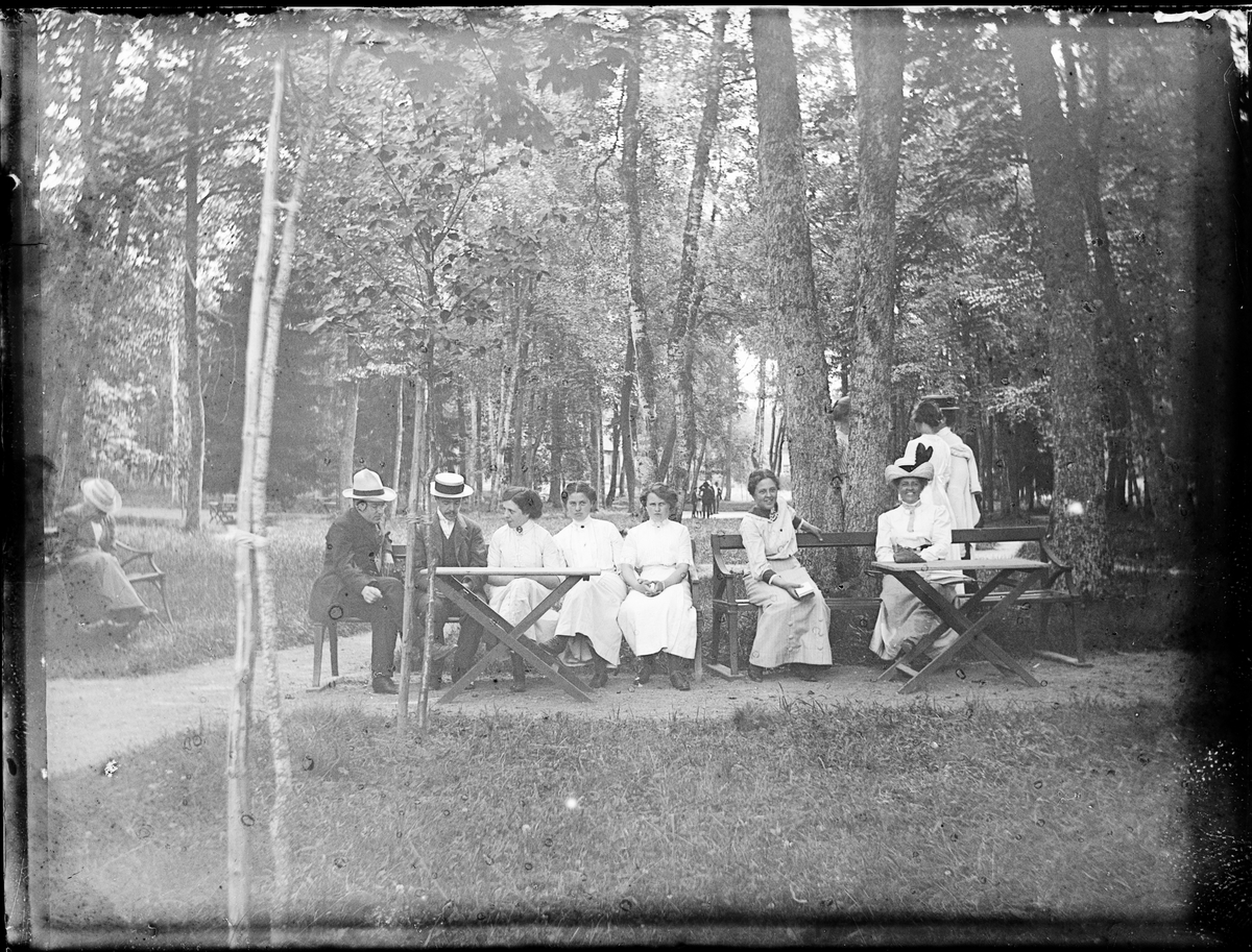 Okänd,, Vilopaus i parken, Sätra brunn, Sala