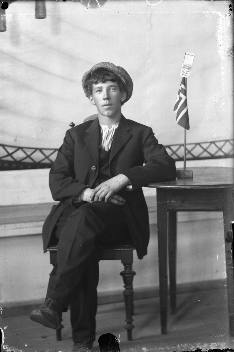Oscar Holte, portrett, person, klær,