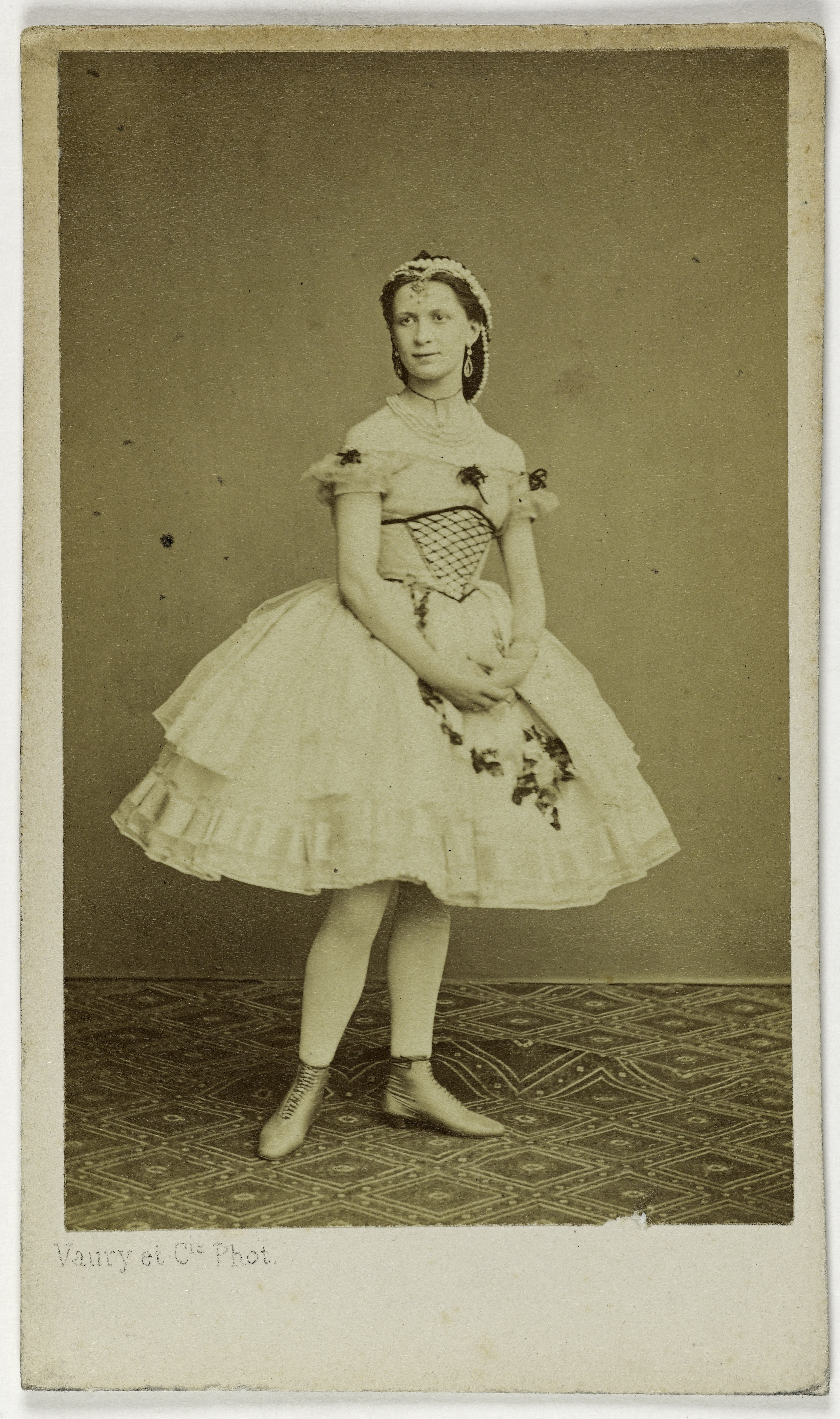 Vaury et Cie, Portrait de Grassi ou Graff Clarisse, (danseuse)